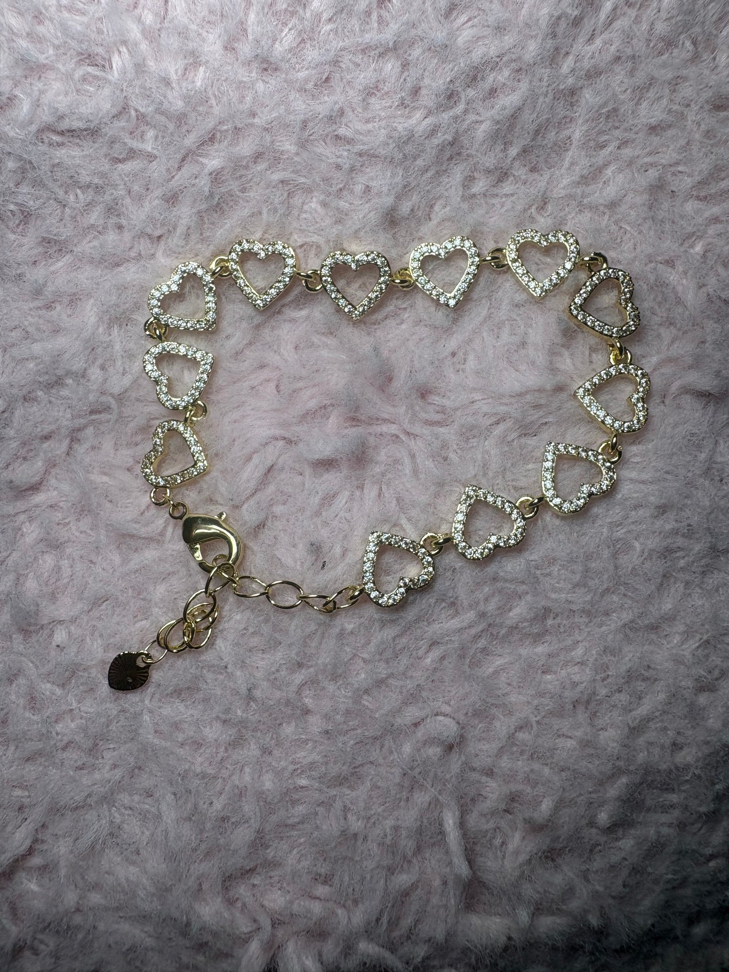 Cut out heart bracelet
