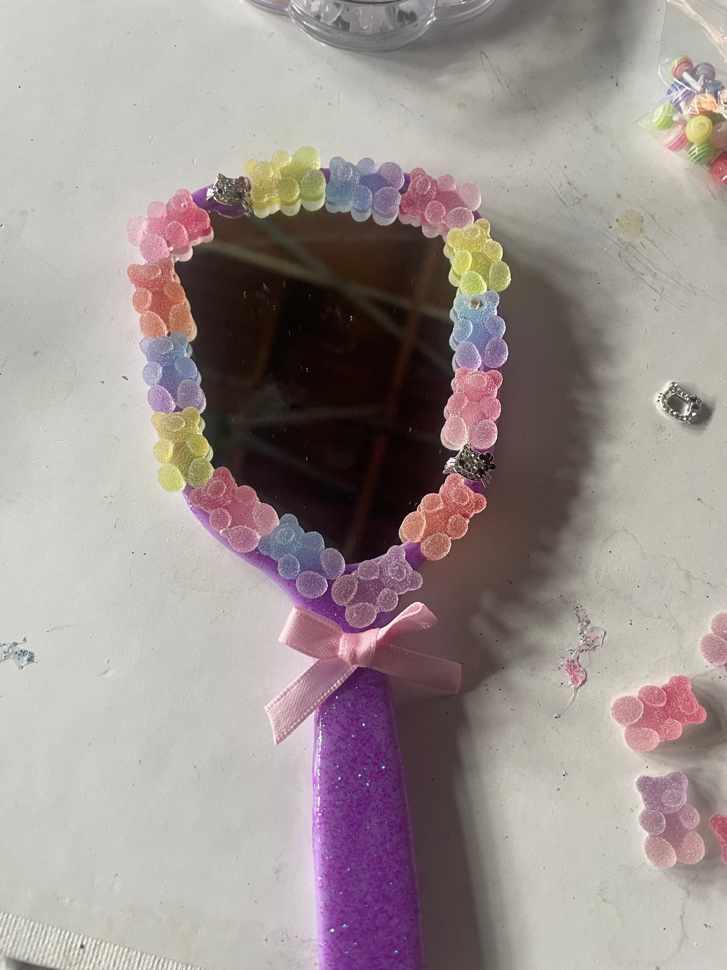 Gummy bear glitz